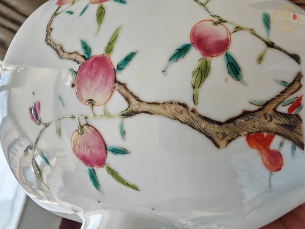 古玩陶瓷粉彩壽桃紋壺真品鑒賞圖