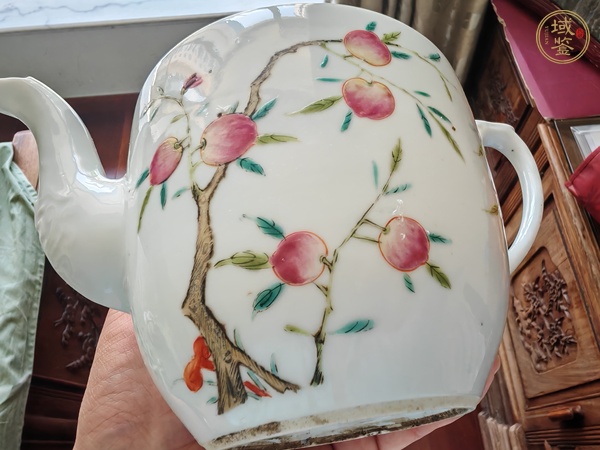 古玩陶瓷粉彩壽桃紋壺真品鑒賞圖