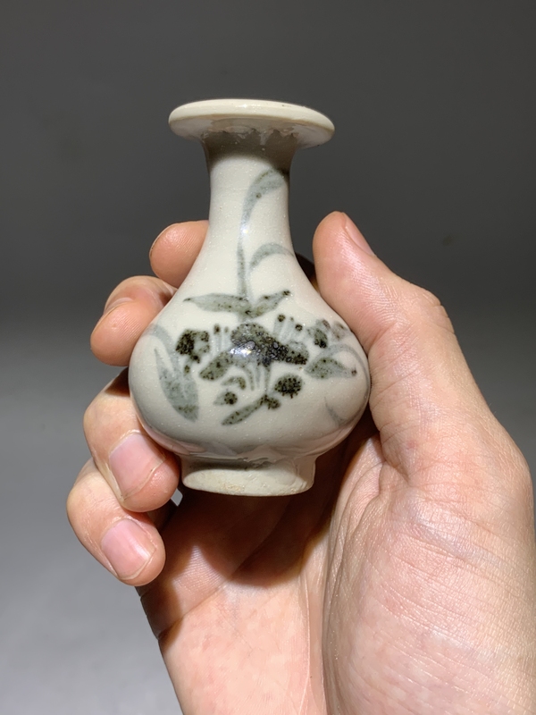 古玩轉(zhuǎn)賣【清早】青花花卉紋玉壺春瓶【有瓶中皇后的美稱】拍賣，當(dāng)前價格1000元