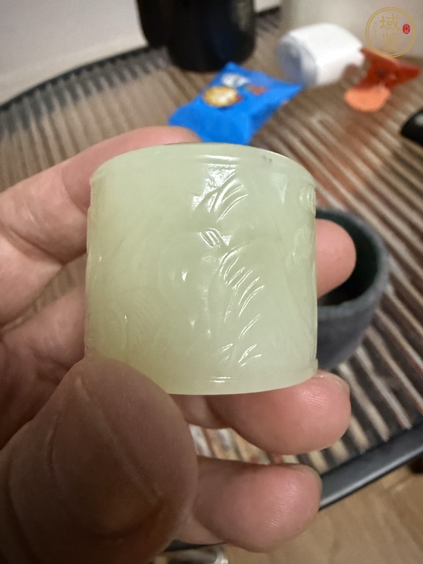 古玩玉器天然和田玉扳指真品鑒賞圖