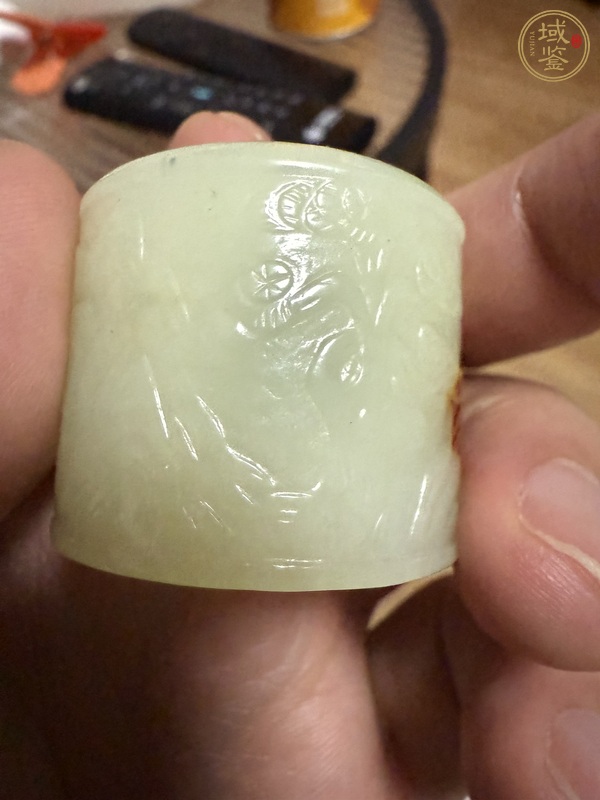 古玩玉器天然和田玉扳指真品鑒賞圖