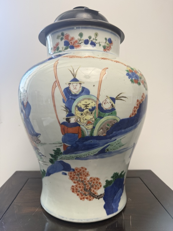 古玩轉(zhuǎn)賣(mài)青花五彩將軍罐拍賣(mài)，當(dāng)前價(jià)格0元