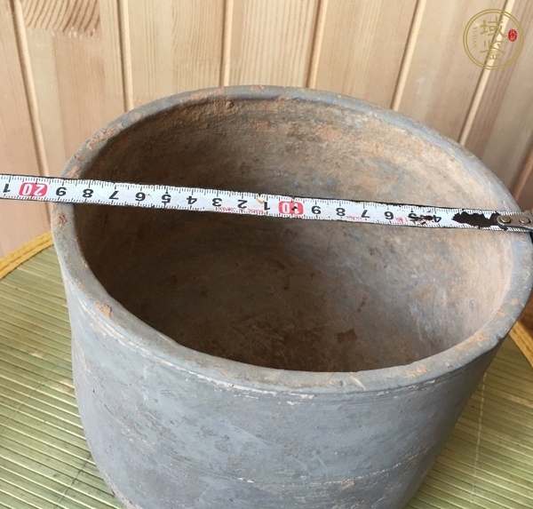 古玩陶瓷三足陶奩真品鑒賞圖