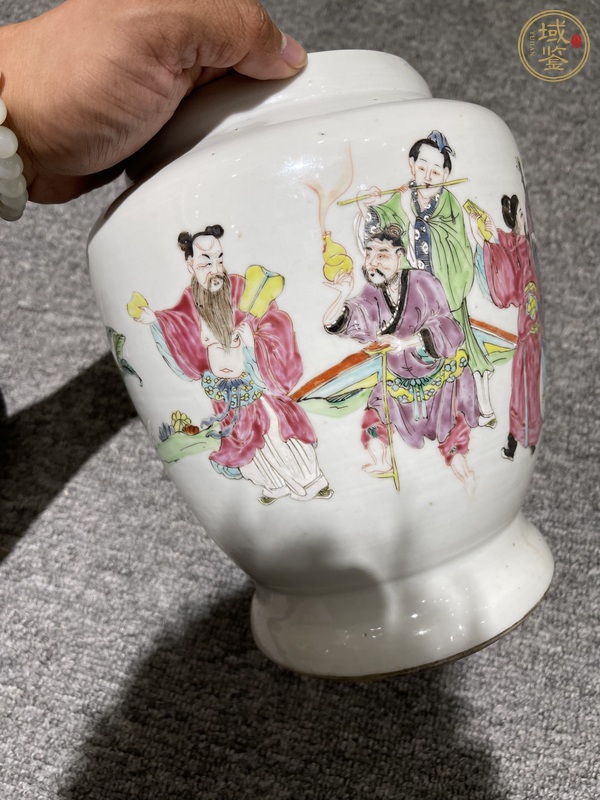 古玩陶瓷粉彩八仙人物紋截口瓶真品鑒賞圖