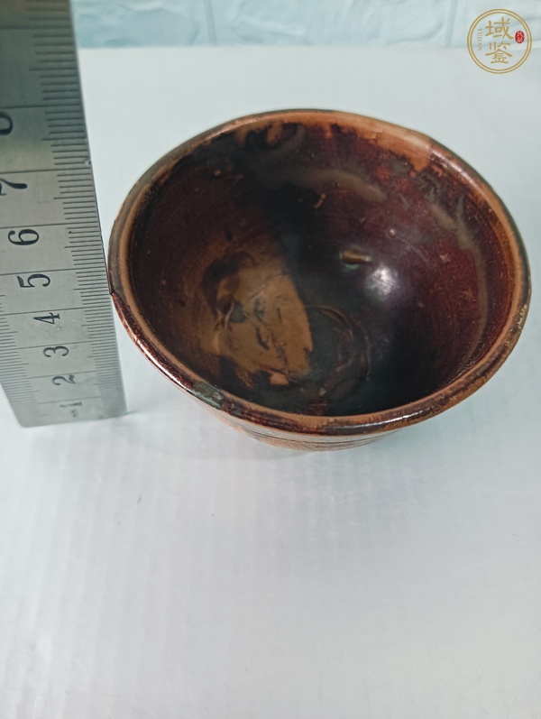 古玩陶瓷褐釉茶碗真品鑒賞圖