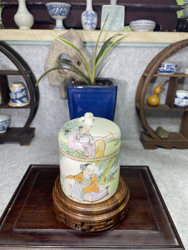 古玩轉(zhuǎn)賣晚清名家淺絳彩人物詩(shī)文溫酒盅拍賣，當(dāng)前價(jià)格1588元