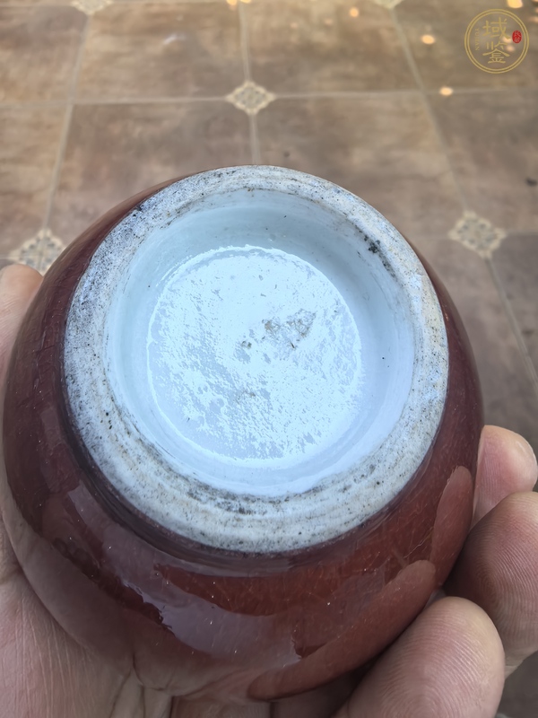 古玩陶瓷紅釉瓶真品鑒賞圖