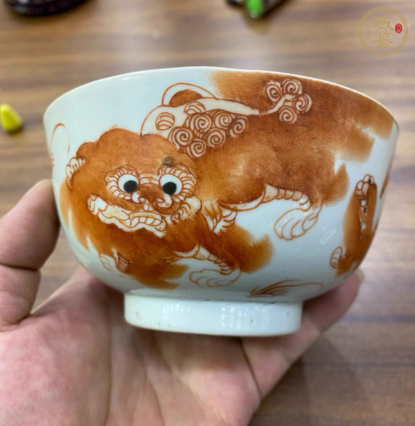 古玩陶瓷民國(guó)·礬紅墨彩太師少保紋碗 真品鑒賞圖