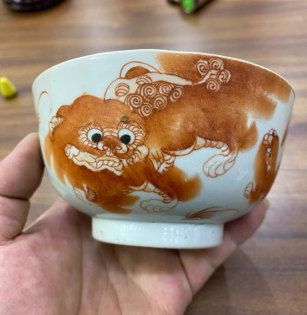 古玩轉(zhuǎn)賣民國(guó)·礬紅墨彩太師少保紋碗拍賣，當(dāng)前價(jià)格0元