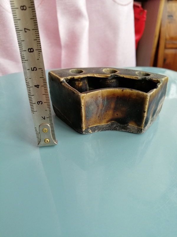古玩陶瓷請代褐釉筆插拍賣，當前價格799元