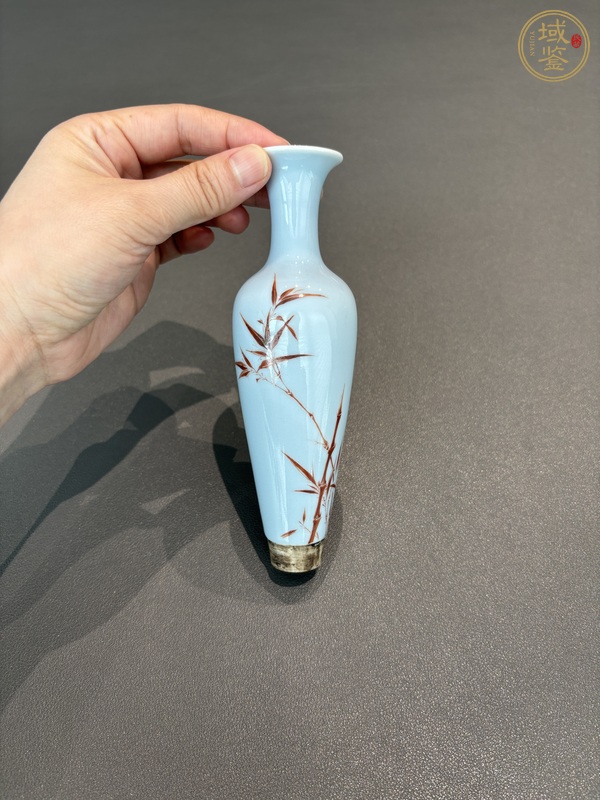 古玩陶瓷天藍(lán)釉彩繪竹紋柳葉瓶真品鑒賞圖