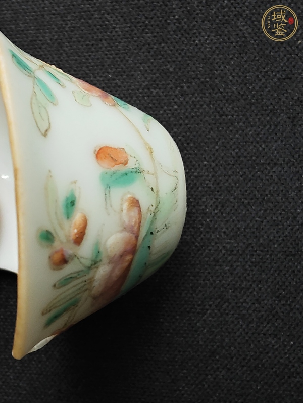 古玩陶瓷粉彩花卉紋杯真品鑒賞圖