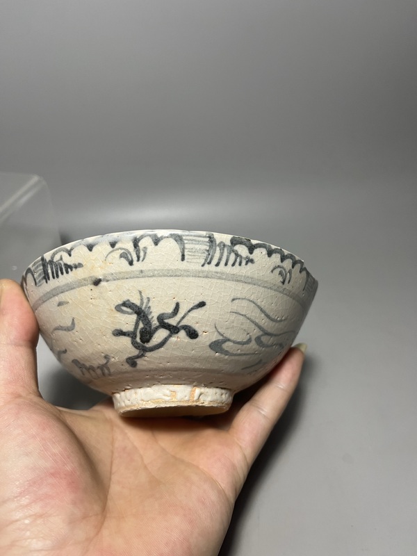 古玩陶瓷明代青花天馬紋茶碗拍賣,當前價格0元