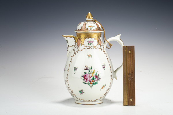 古玩陶瓷清乾隆·廣彩描金花卉紋蓋壺拍賣，當(dāng)前價格1940元