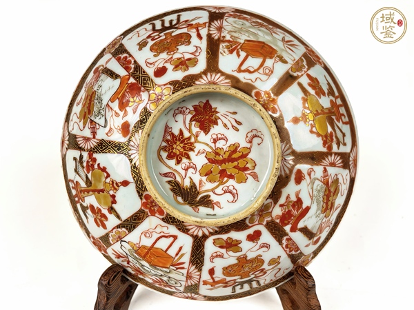古玩陶瓷清康熙·墨地礬紅描金博古紋蓋真品鑒賞圖