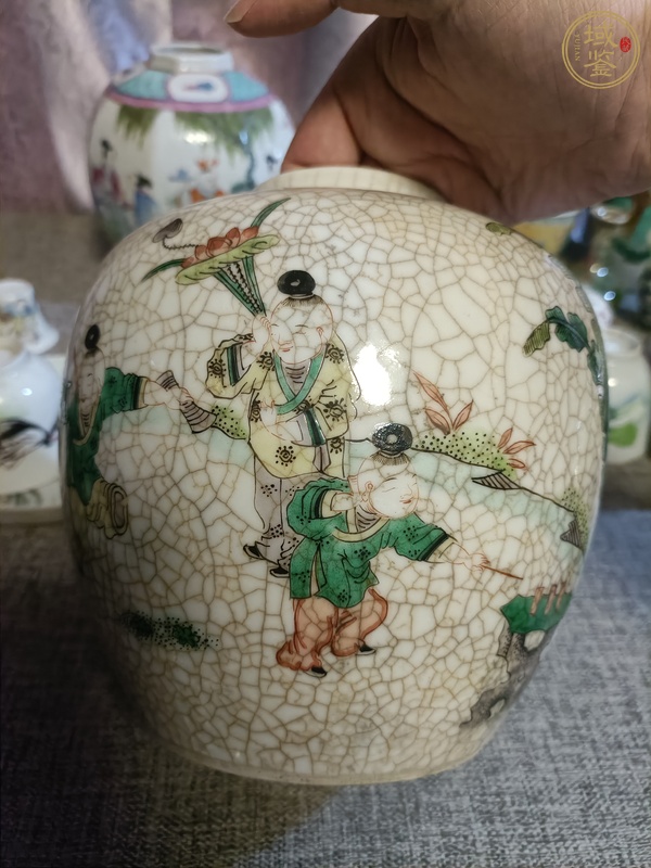 古玩陶瓷哥釉五彩三娘教子圖罐真品鑒賞圖