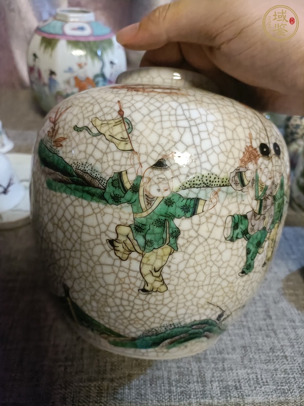 古玩陶瓷哥釉五彩三娘教子圖罐真品鑒賞圖