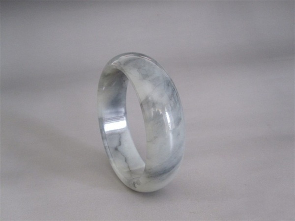 古玩玉器和田玉青花手鐲拍賣，當(dāng)前價(jià)格1688元