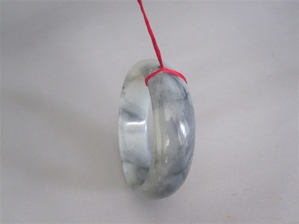 古玩玉器和田玉青花手鐲拍賣，當(dāng)前價(jià)格1688元