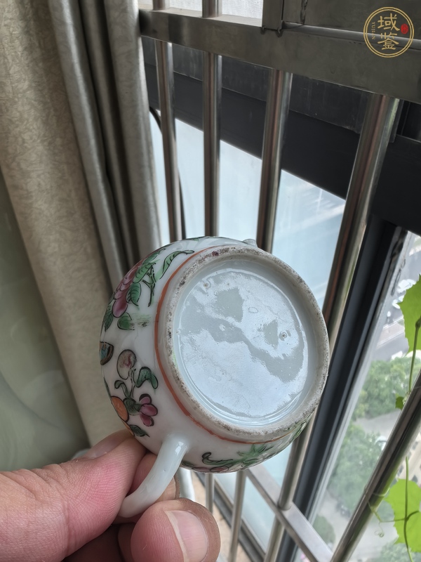 古玩陶瓷晚清廣彩執壺真品鑒賞圖