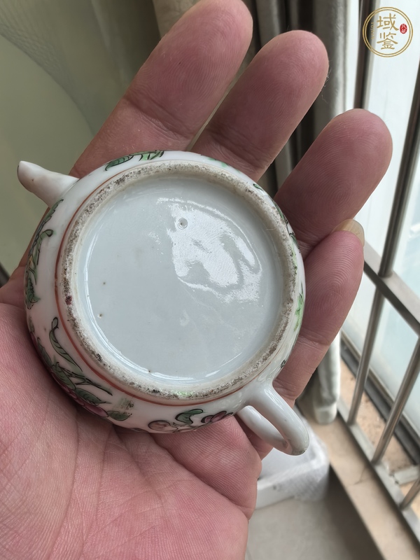 古玩陶瓷晚清廣彩執壺真品鑒賞圖