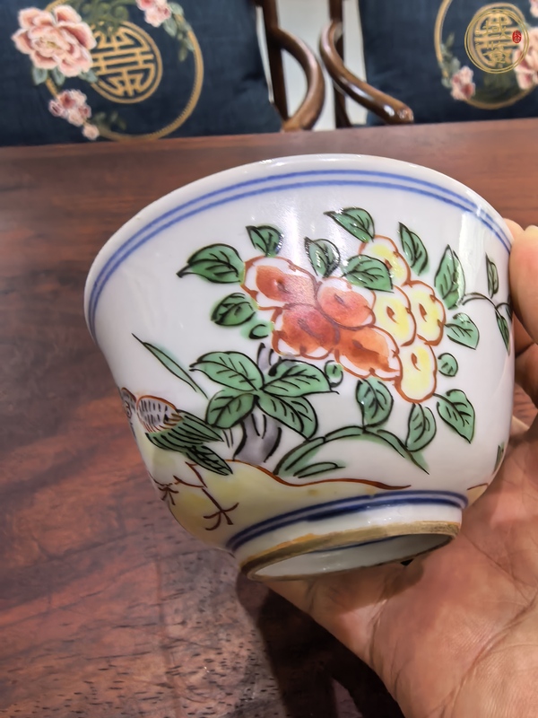 古玩陶瓷五彩花鳥紋杯（日本瓷）真品鑒賞圖