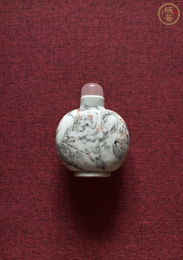 古玩陶瓷墨彩礬紅人物故事紋鼻煙壺真品鑒賞圖