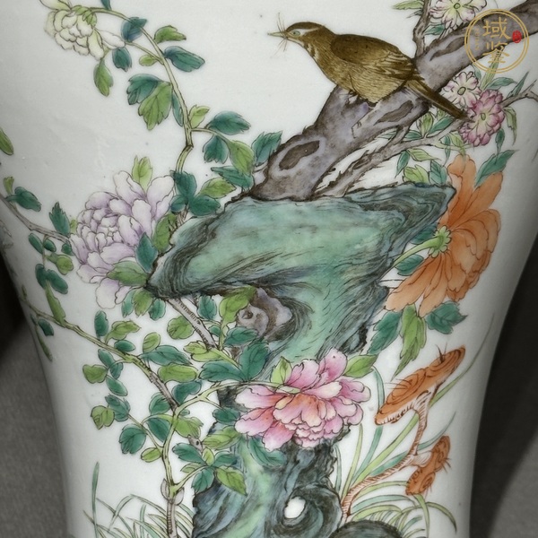 古玩陶瓷民國 粉彩花鳥紋廣口梅瓶真品鑒賞圖