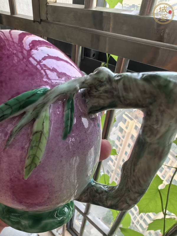 古玩陶瓷桃型倒流壺真品鑒賞圖