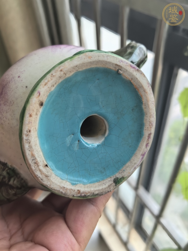 古玩陶瓷桃型倒流壺真品鑒賞圖