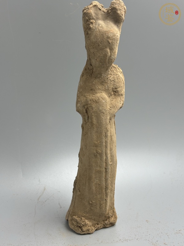 古玩陶瓷唐·丫鬟俑真品鑒賞圖