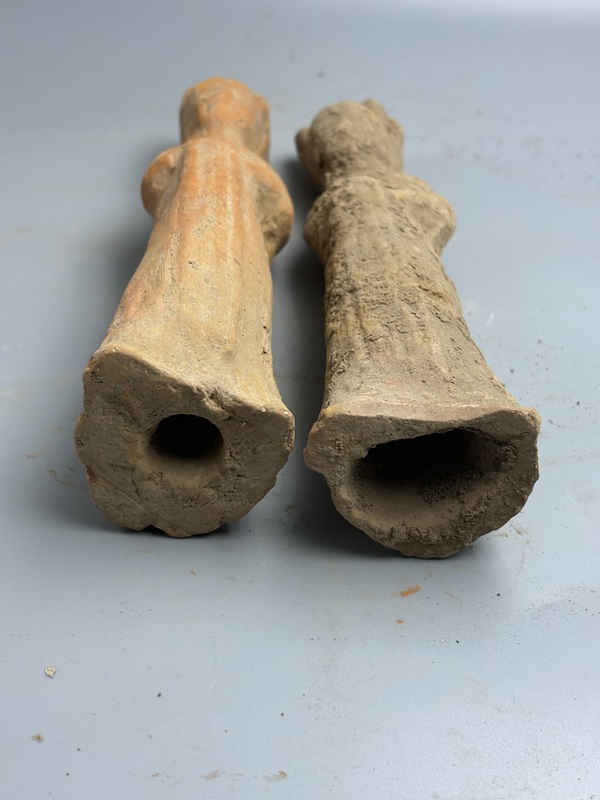 古玩陶瓷兩個小丫鬟拍賣,當前價格99元
