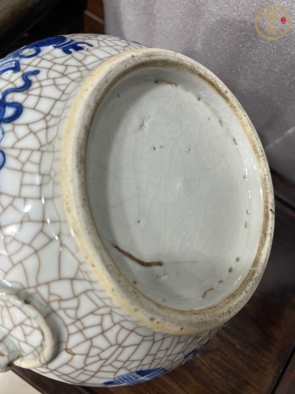 古玩陶瓷哥釉地青花雙鋪首圈足香爐真品鑒賞圖