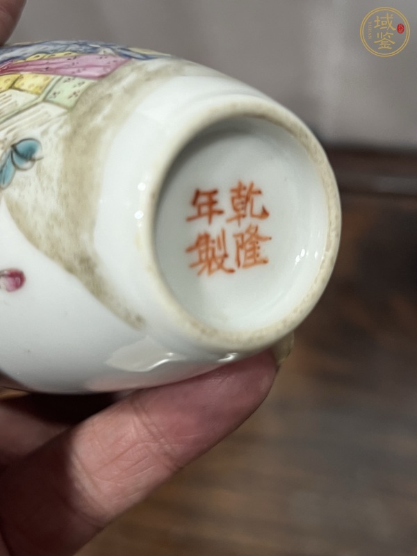 古玩陶瓷粉彩人物瓶真品鑒賞圖