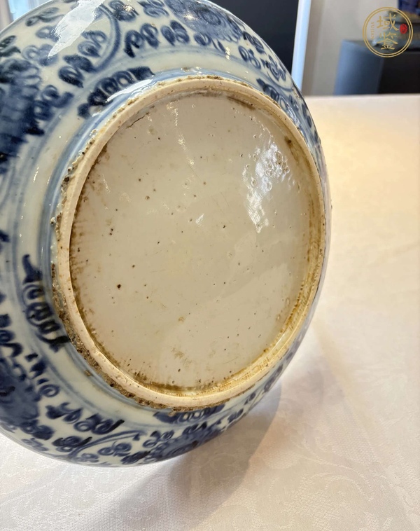 古玩陶瓷麒麟紋青花盤真品鑒賞圖