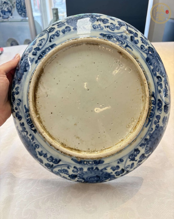 古玩陶瓷麒麟紋青花盤真品鑒賞圖