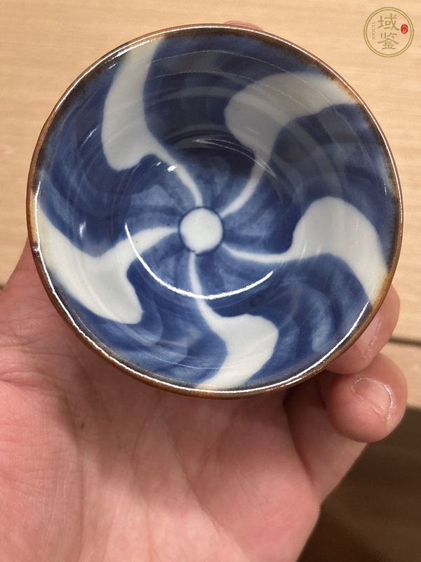 古玩陶瓷青花捻輪紋茶杯真品鑒賞圖