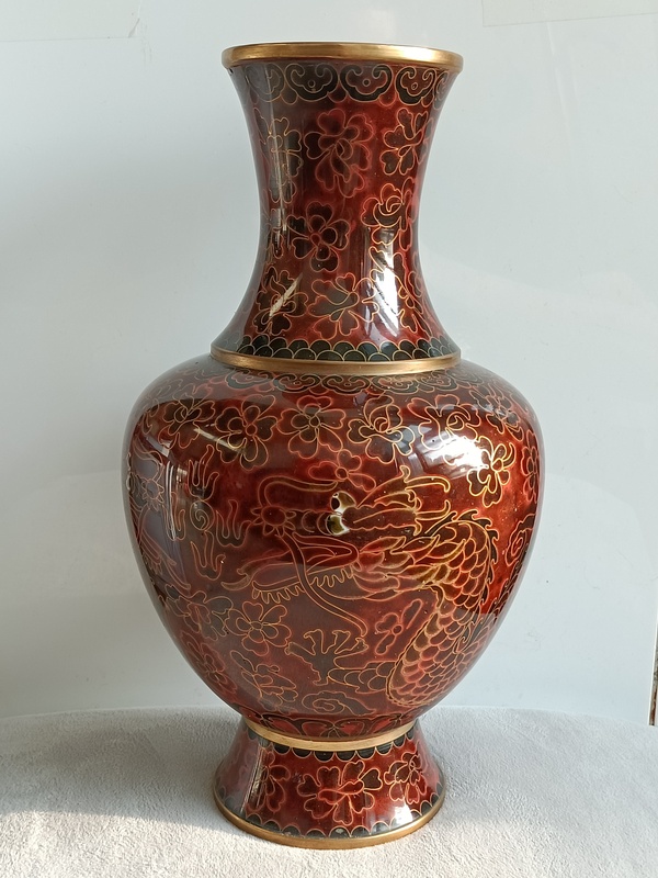 古玩轉賣景泰藍龍紋花瓶拍賣，當前價格3000元