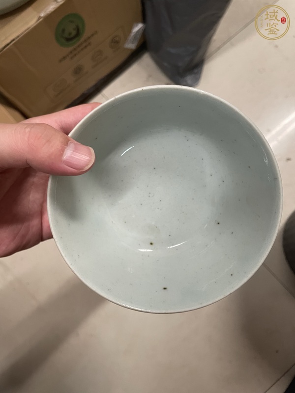 古玩陶瓷豆青釉茶杯真品鑒賞圖