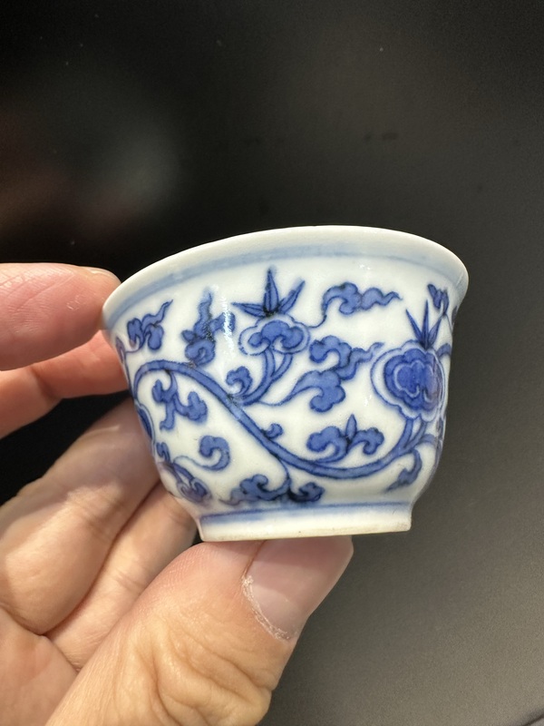 古玩轉(zhuǎn)賣青花杯拍賣，當前價格498元