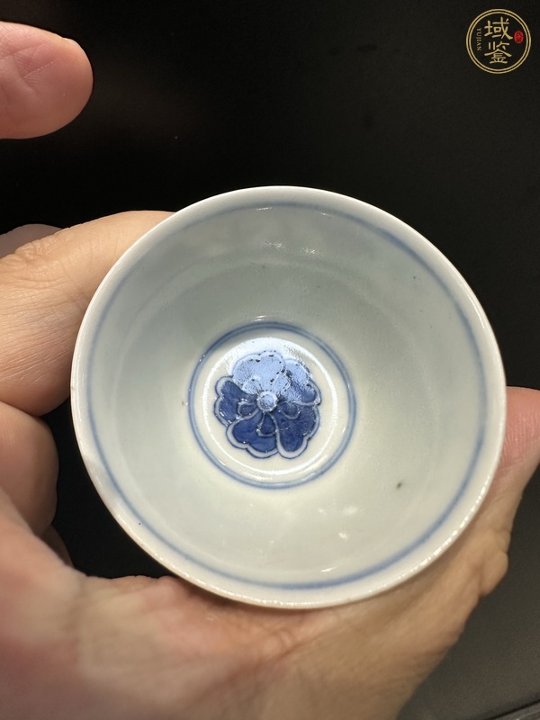 古玩陶瓷青花杯真品鑒賞圖