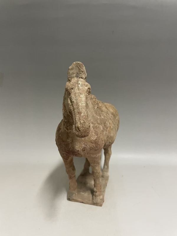 古玩陶瓷唐·紅陶馬拍賣(mài)，當(dāng)前價(jià)格396元