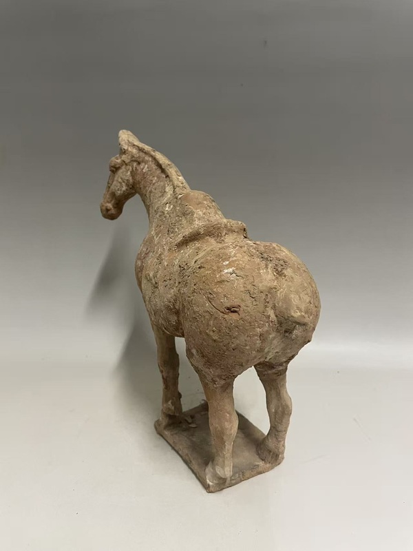 古玩陶瓷唐·紅陶馬拍賣(mài)，當(dāng)前價(jià)格396元