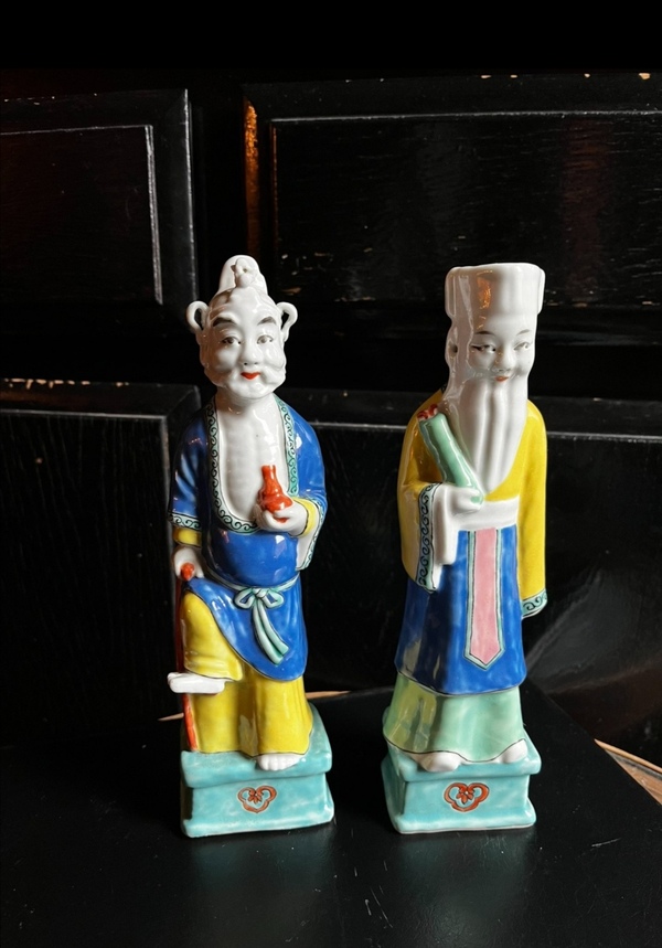 古玩陶瓷粉彩人物造像拍賣,當前價格2300元