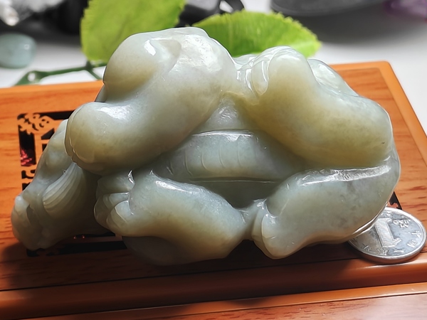 古玩玉器天然和田玉瑞獸題材把件擺件(帶和田玉鑒定證書)拍賣，當前價格1300元