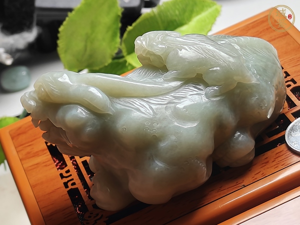 古玩玉器天然和田玉瑞獸題材擺件真品鑒賞圖