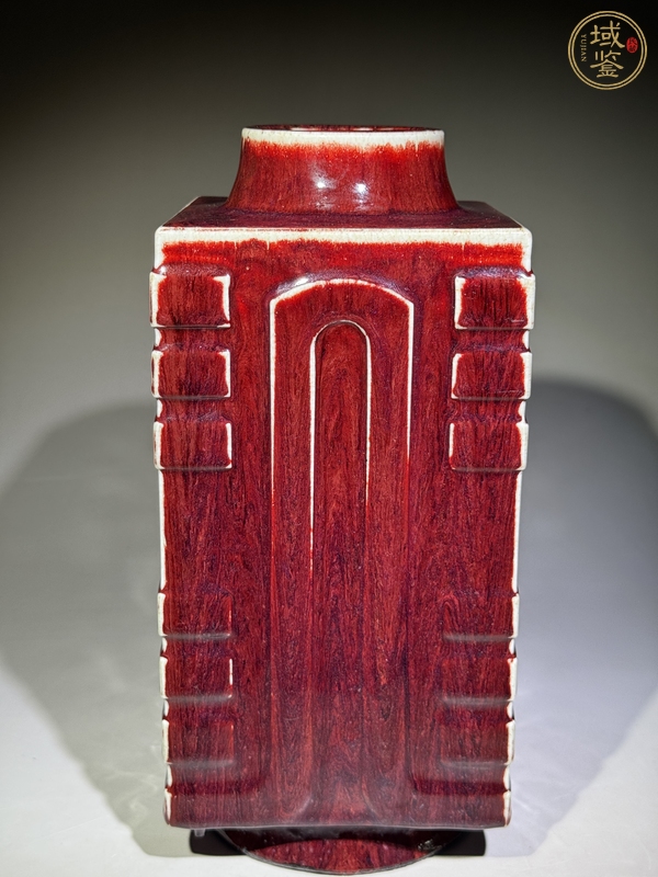 古玩陶瓷紅釉琮式瓶真品鑒賞圖