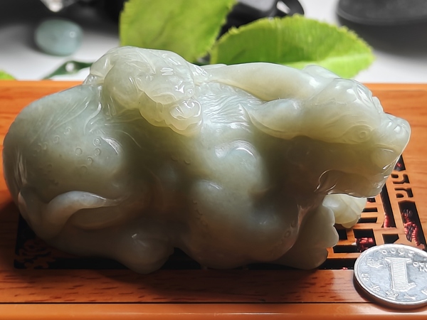 古玩玉器天然和田玉瑞獸題材把件擺件(帶和田玉鑒定證書)拍賣，當前價格1300元