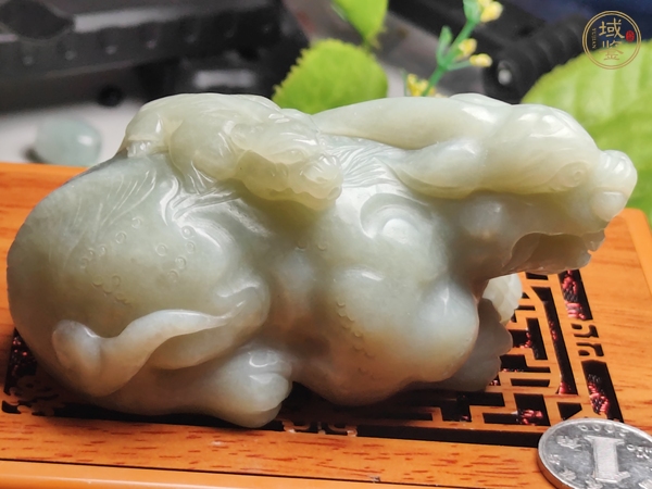 古玩玉器天然和田玉瑞獸題材擺件真品鑒賞圖