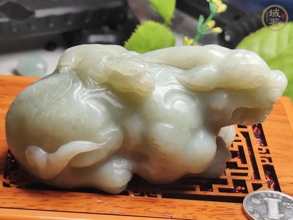 古玩玉器天然和田玉瑞獸題材擺件真品鑒賞圖